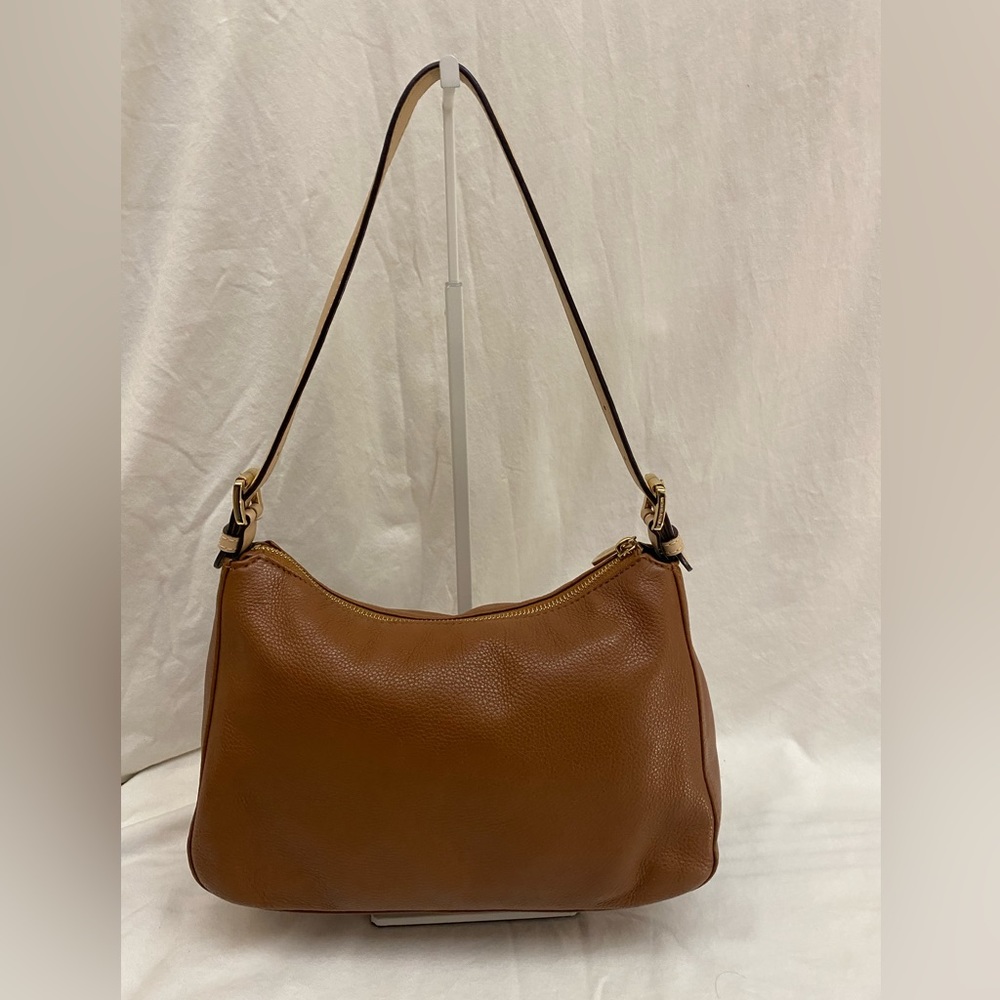 Michael Kors Pebbled Leather Zip Top Hobo Adjustable Strap Camel/Ecru EUC